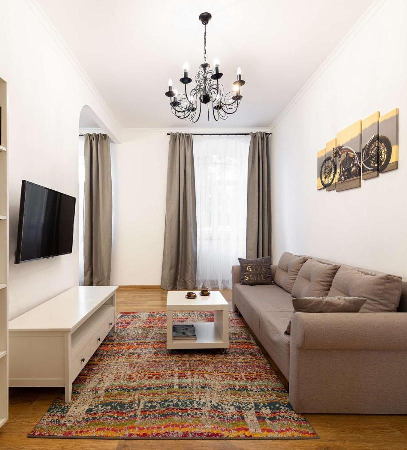 Sweet Home Apartment Львів Екстер'єр фото