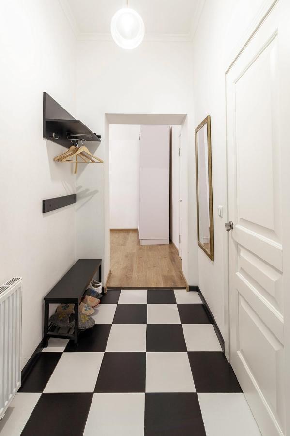 Sweet Home Apartment Львів Екстер'єр фото