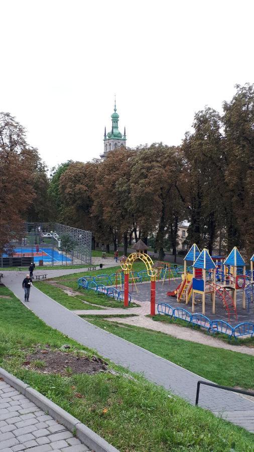 Sweet Home Apartment Львів Екстер'єр фото