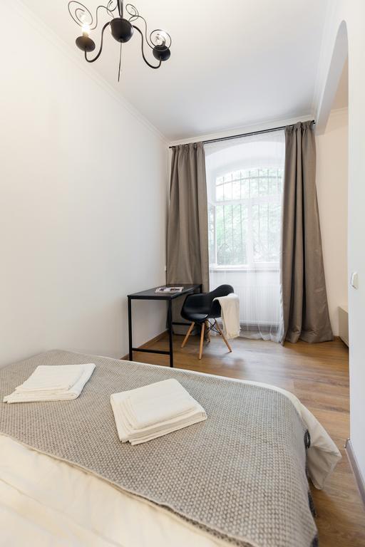Sweet Home Apartment Львів Екстер'єр фото