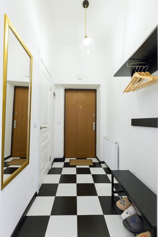Sweet Home Apartment Львів Екстер'єр фото