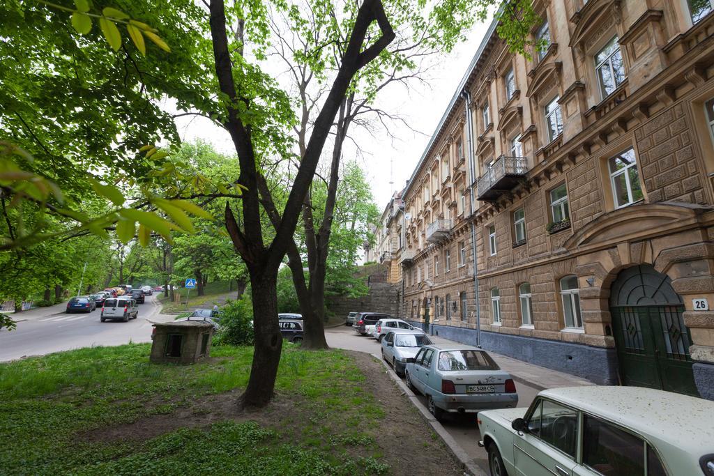 Sweet Home Apartment Львів Екстер'єр фото